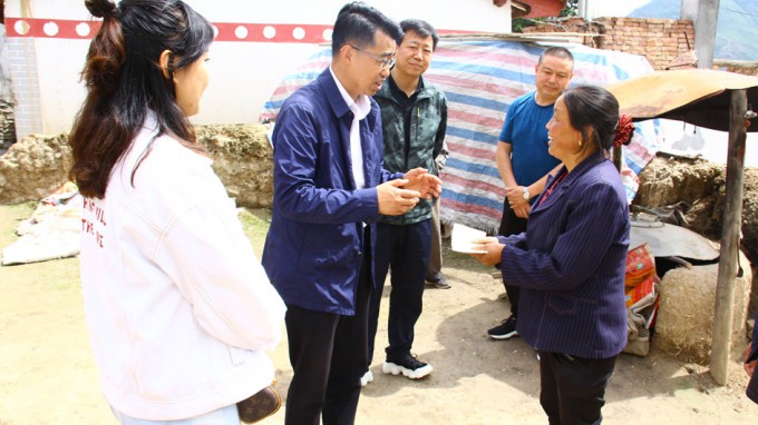 省招標(biāo)咨詢集團(tuán)深入磨壩藏族鄉(xiāng)<br/>扎實(shí)開展脫貧攻堅幫扶工作