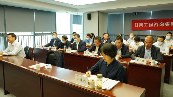 馬明對重點(diǎn)工作進(jìn)行再安排再部署